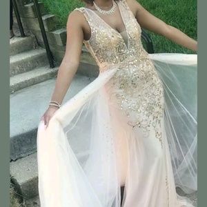 Jovani 2018 Peach Bling Formal Dress Size 8